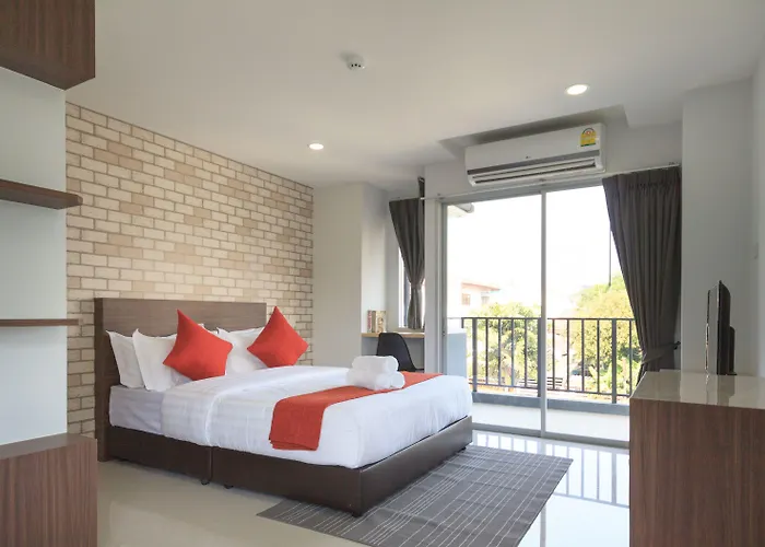 Q Space Hotel 2*