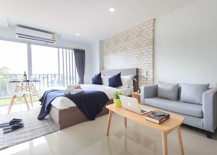 Q Space Hotel 2*